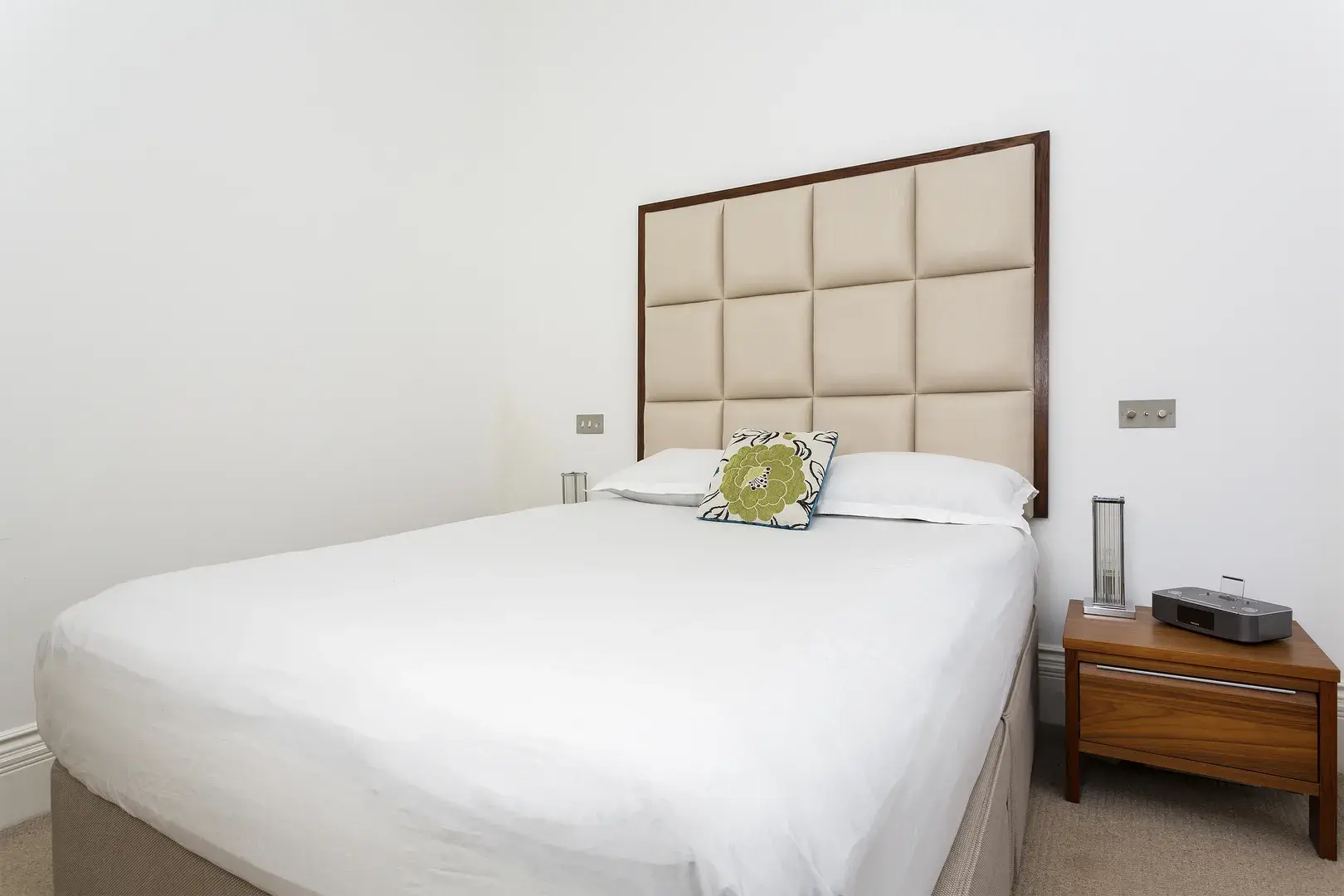 Holland Park Gardens, holiday home in Kensington, London