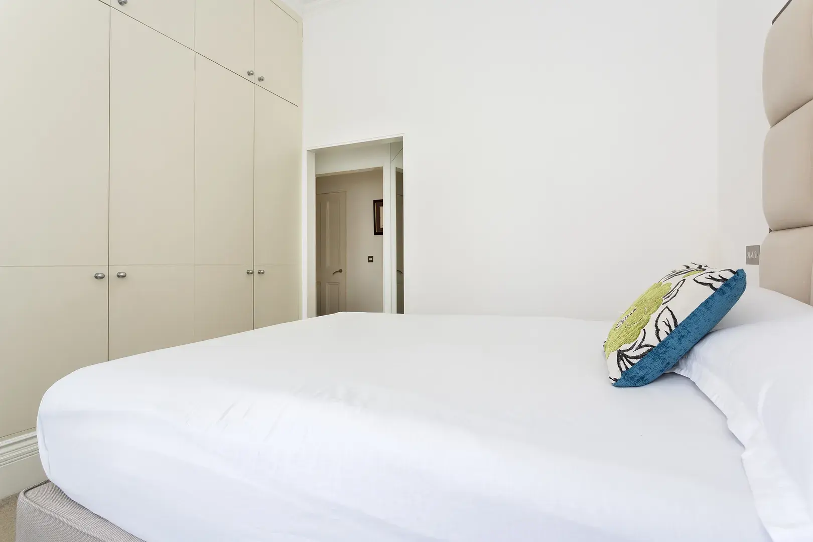 Holland Park Gardens, holiday home in Kensington, London