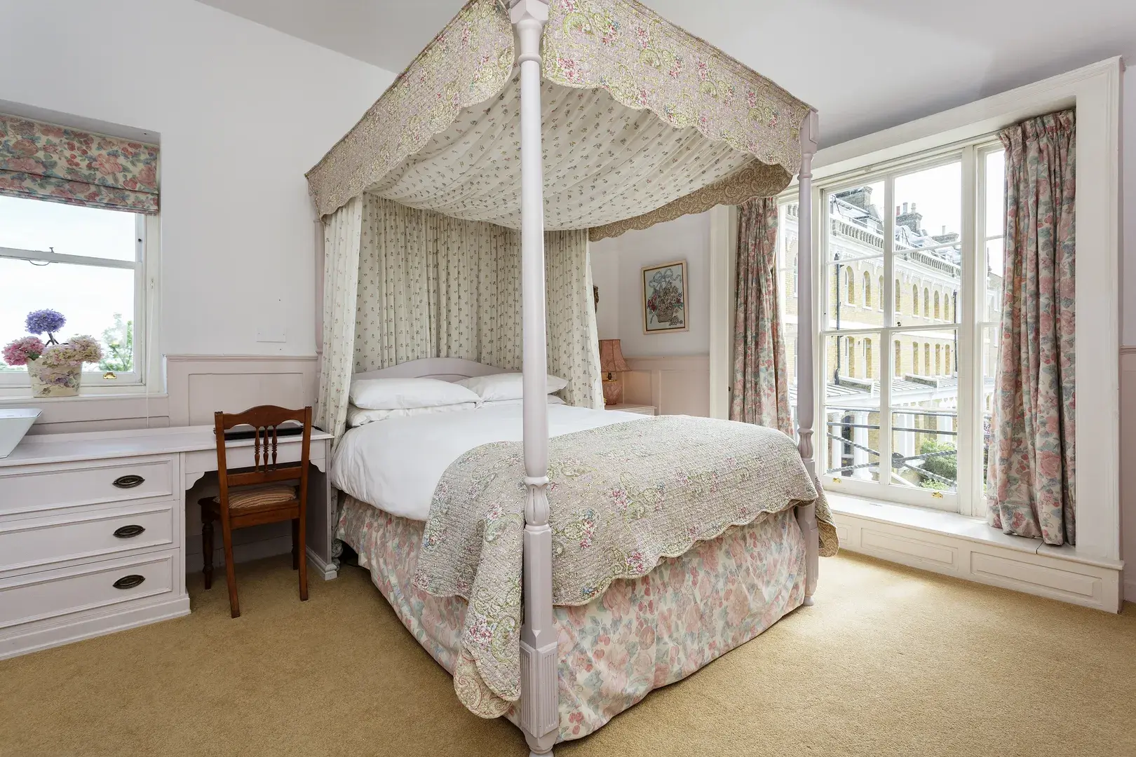 West Grove, holiday home in London