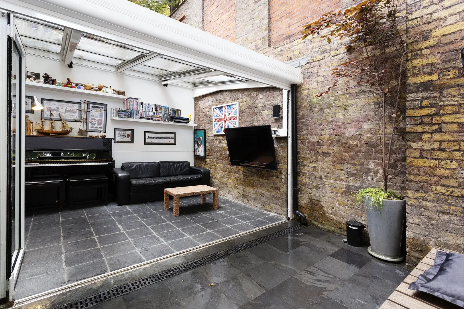 Drayson Mews, holiday home in Kensington, London