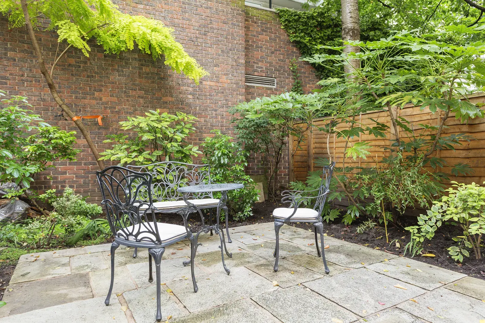 Bolton Gardens, holiday home in South Kensington, London