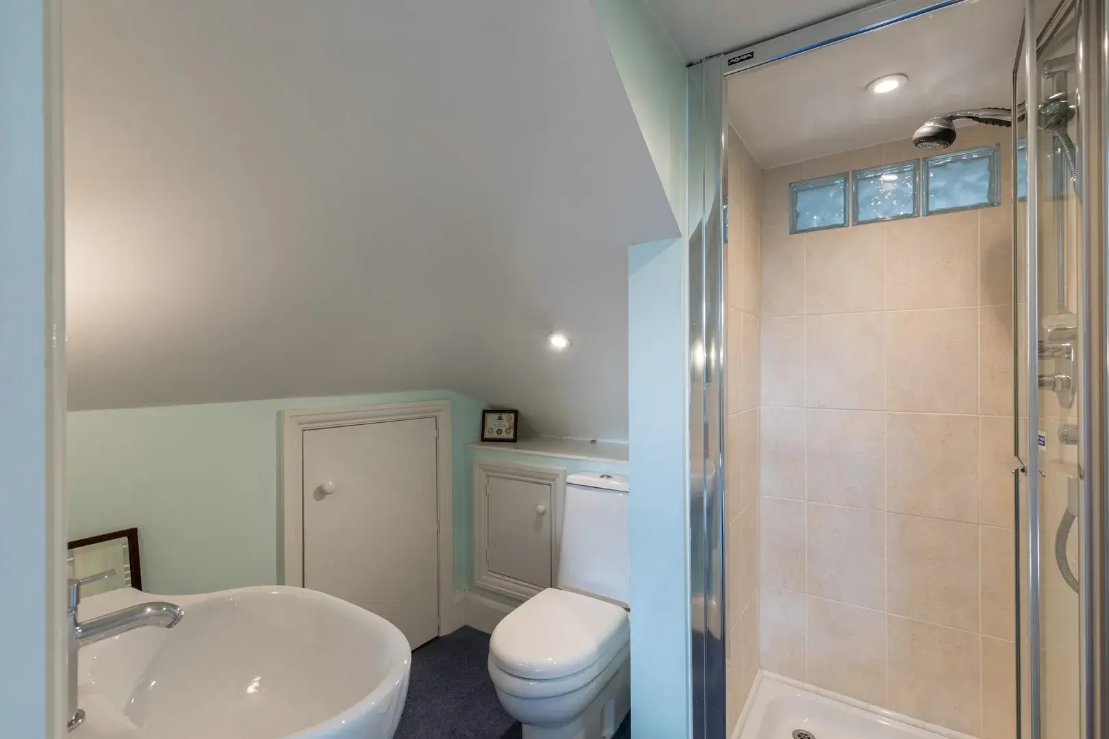 Pensford Avenue, holiday home in Kew, London