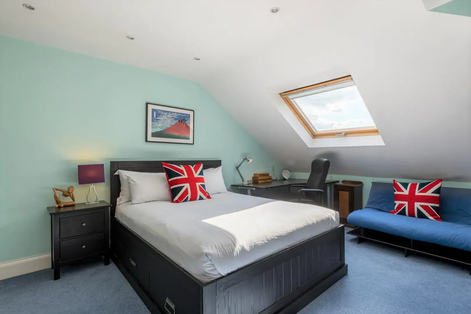 Pensford Avenue, holiday home in Kew, London