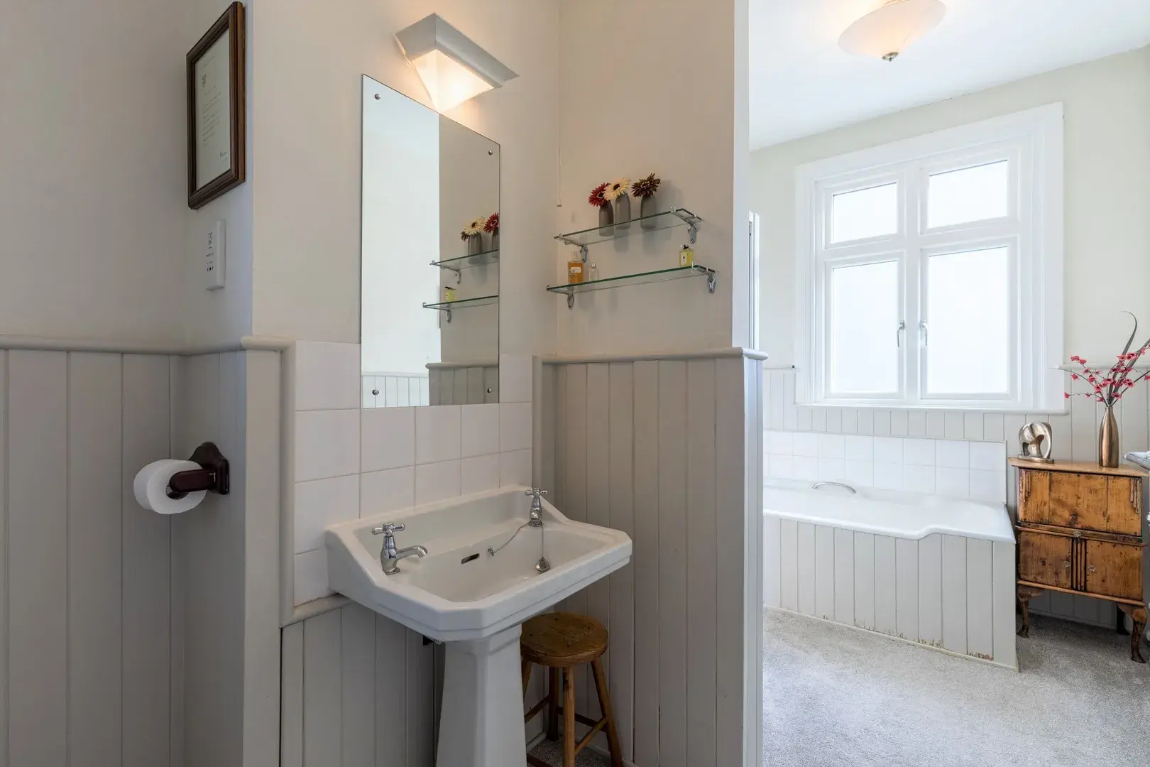 Pensford Avenue, holiday home in Kew, London