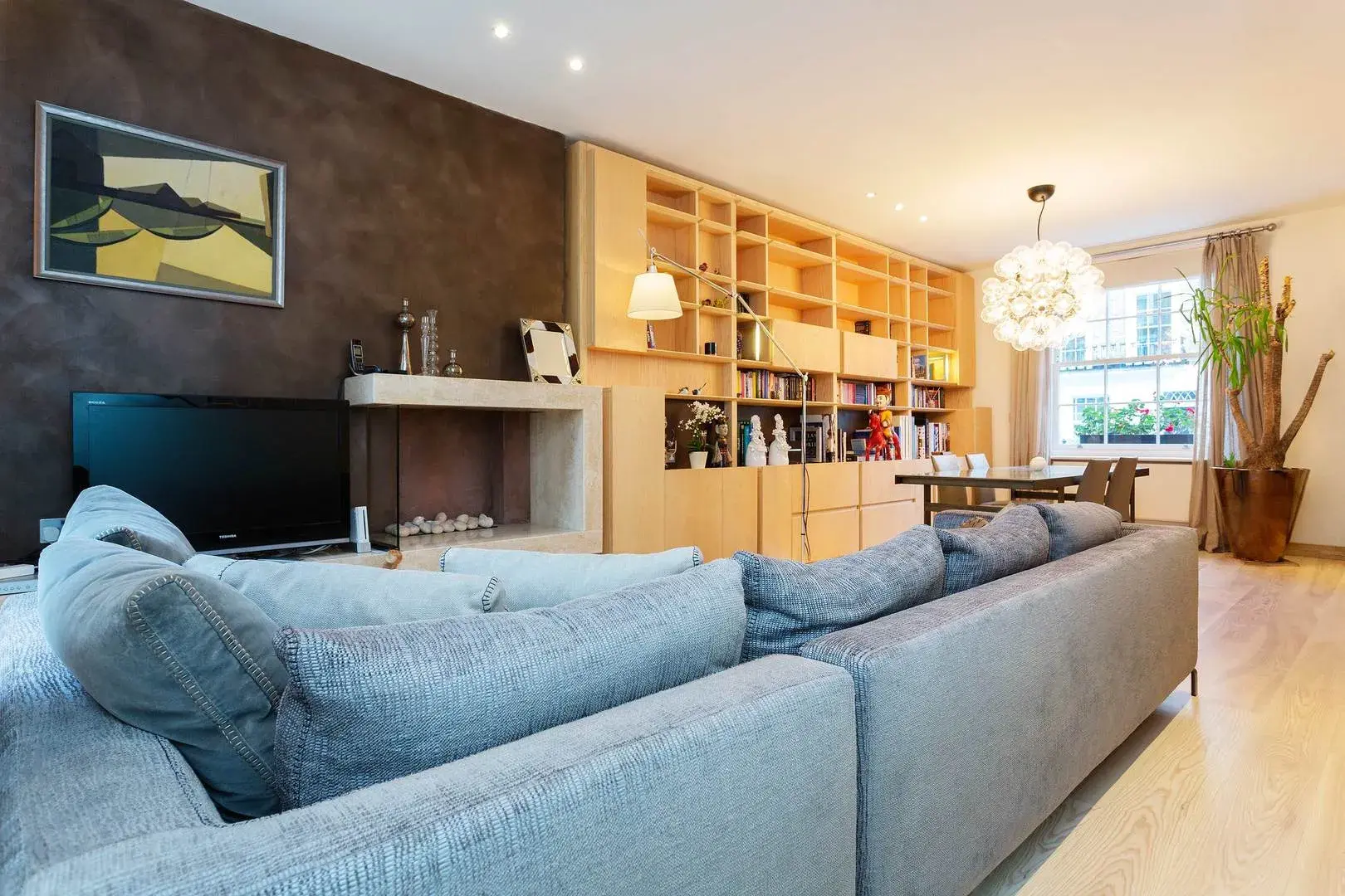 Moore Street, holiday home in Chelsea, London