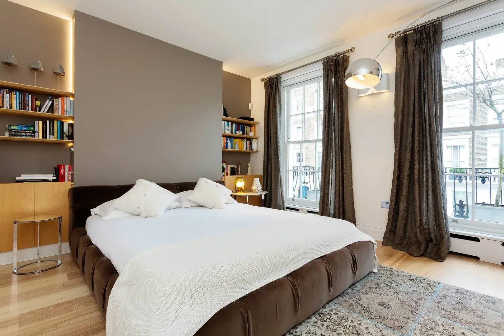 Moore Street, holiday home in Chelsea, London