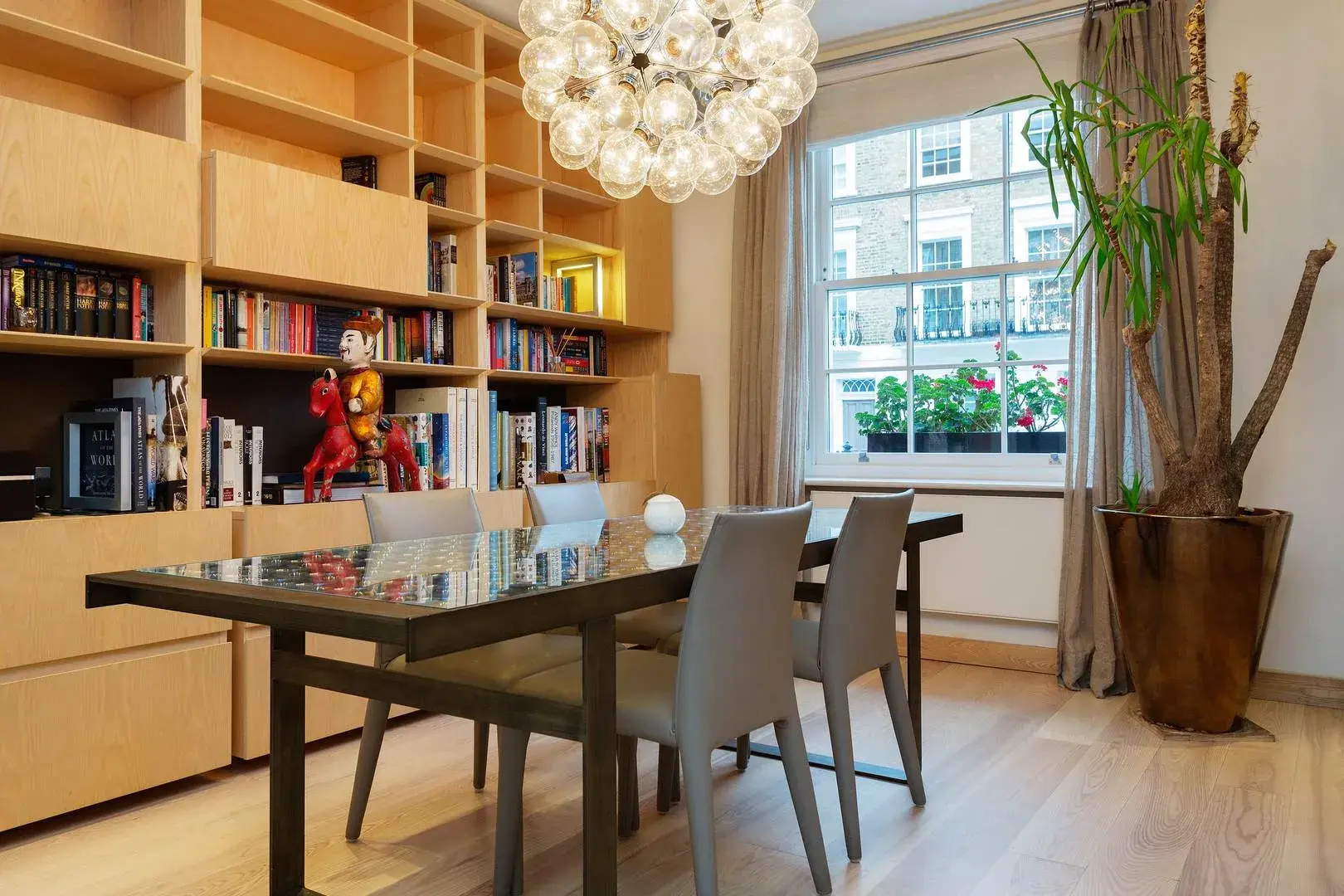 Moore Street, holiday home in Chelsea, London