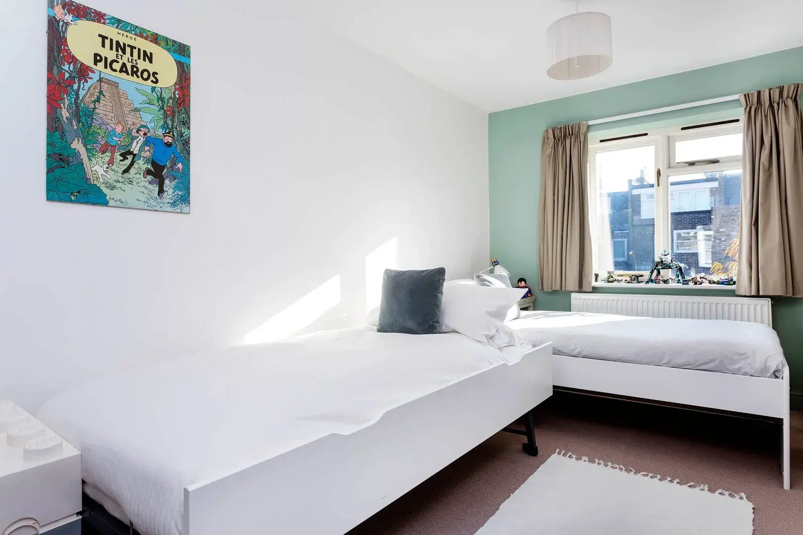 Disbrowe Road, holiday home in Fulham, London