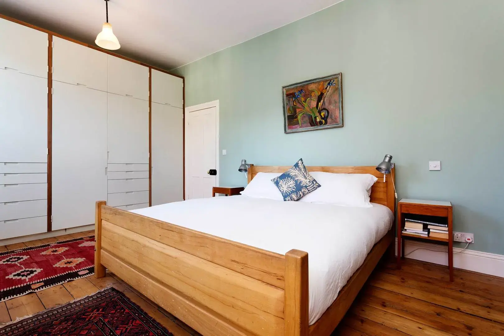 Saint Phillip's Road, holiday home in London