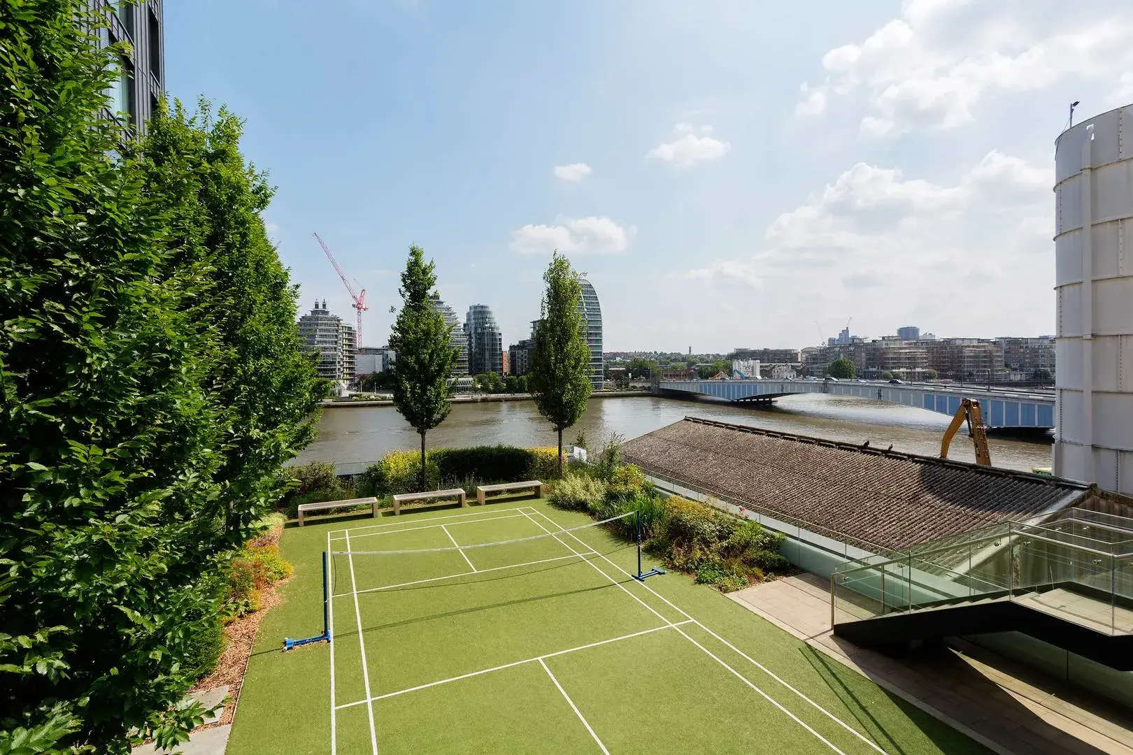 Central Avenue, holiday home in Fulham, London