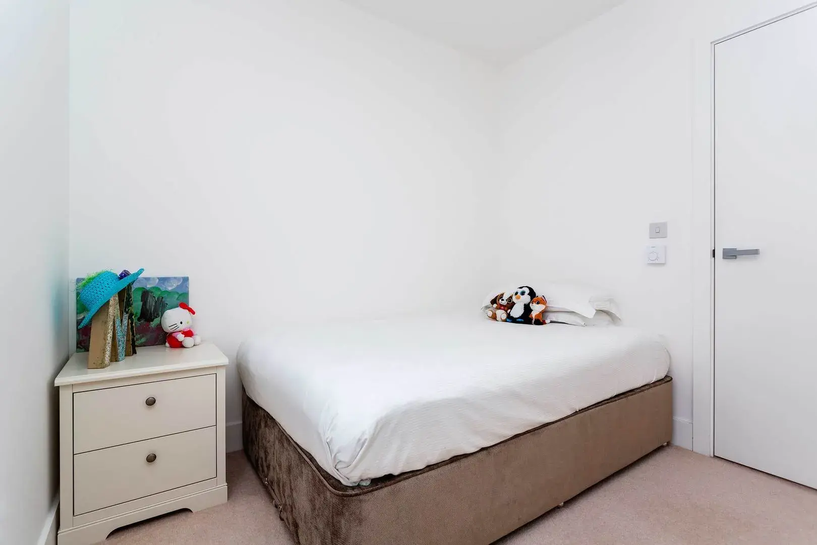 Central Avenue, holiday home in Fulham, London