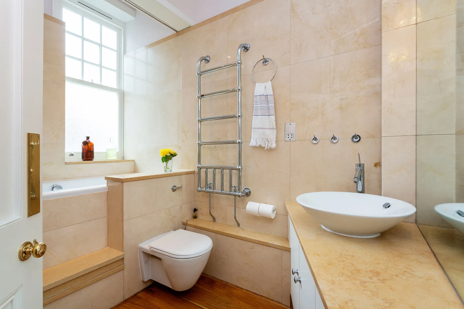 Gloucester Walk, holiday home in Kensington, London