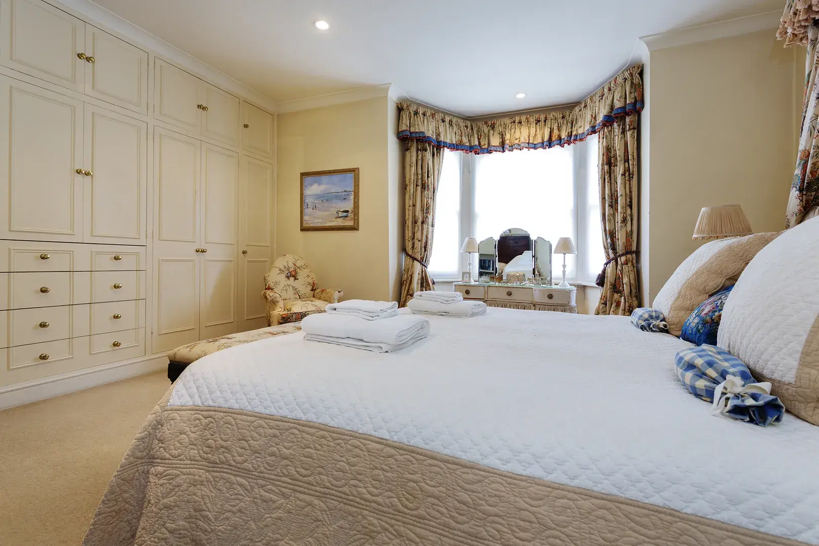 Haarlem Road, holiday home in Hammersmith, London