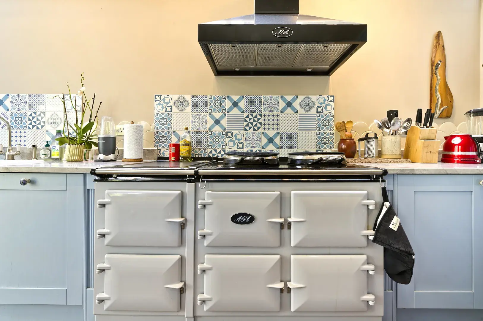 Sugden Road, holiday home in Battersea, London