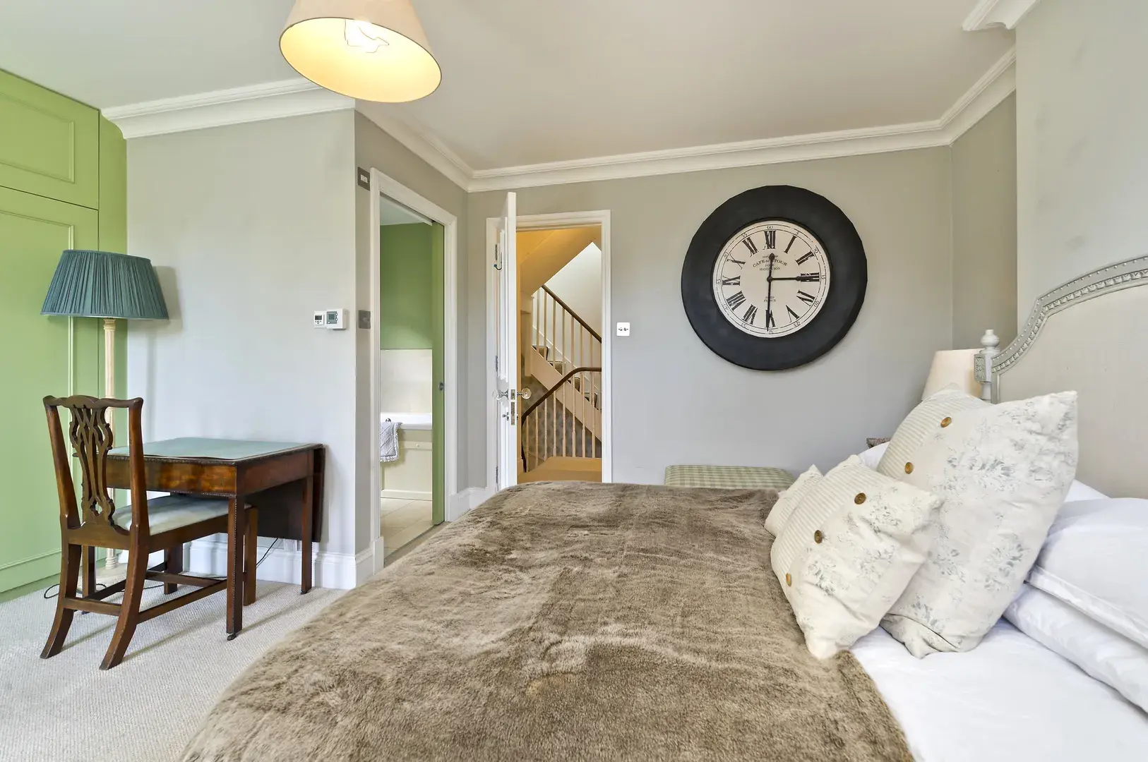 Sugden Road, holiday home in Battersea, London