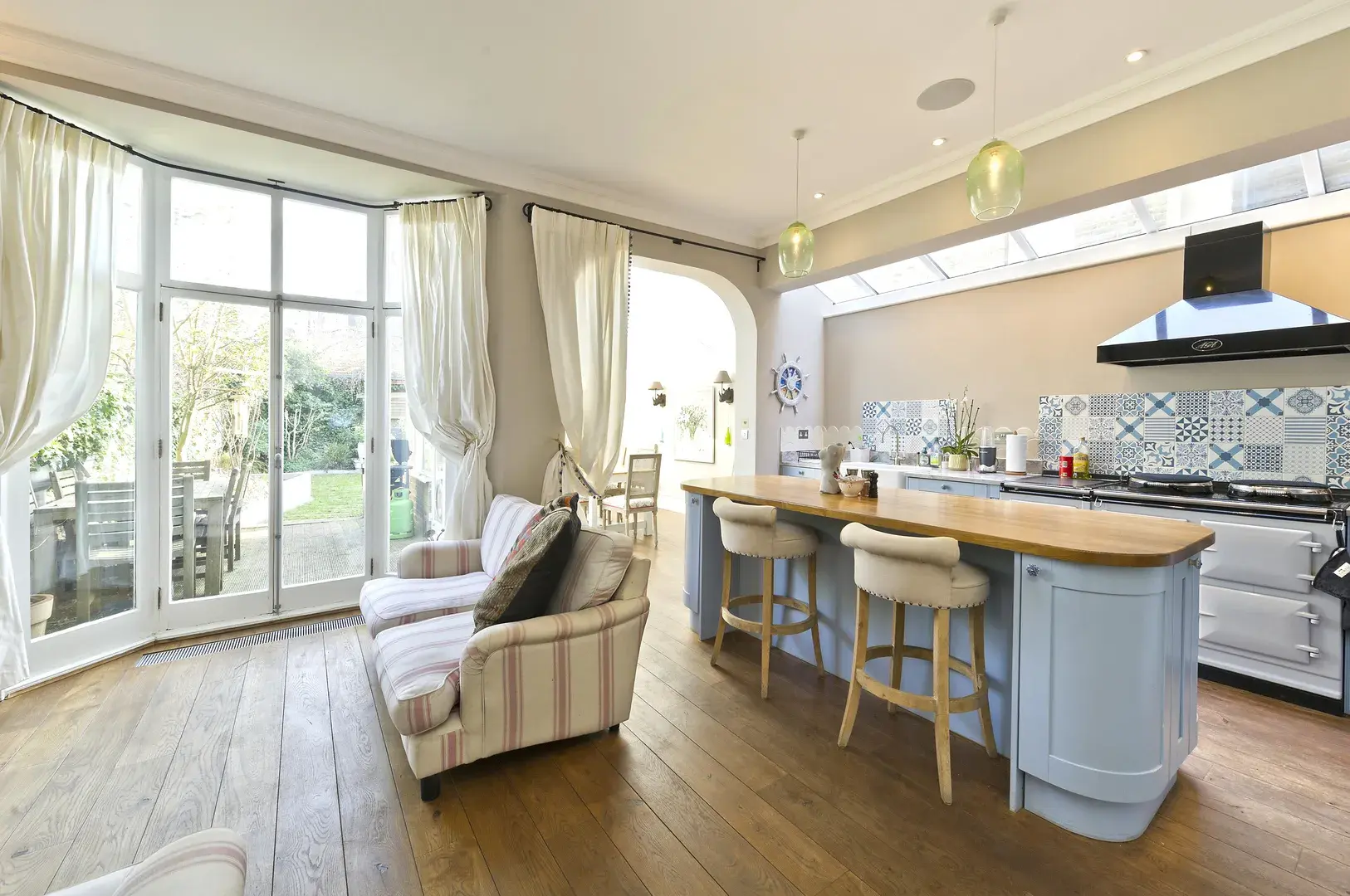 Sugden Road, holiday home in Battersea, London