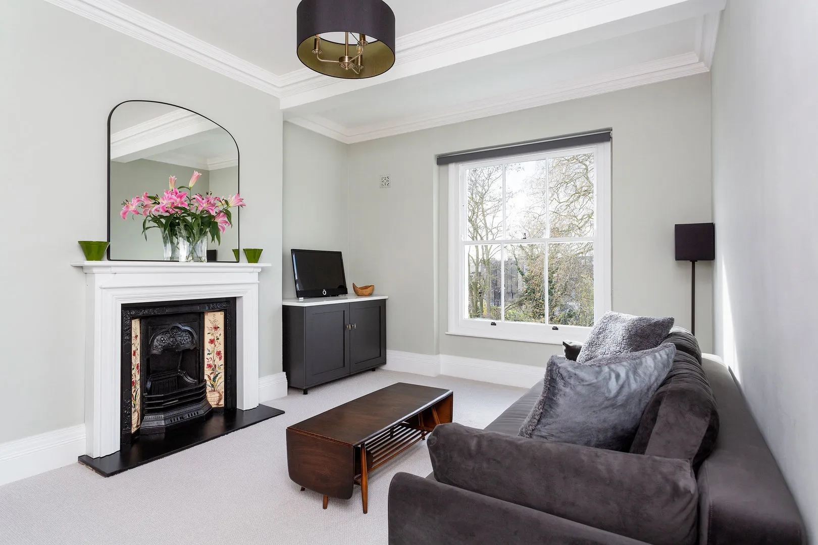 Elsynge Road, holiday home in Clapham, London