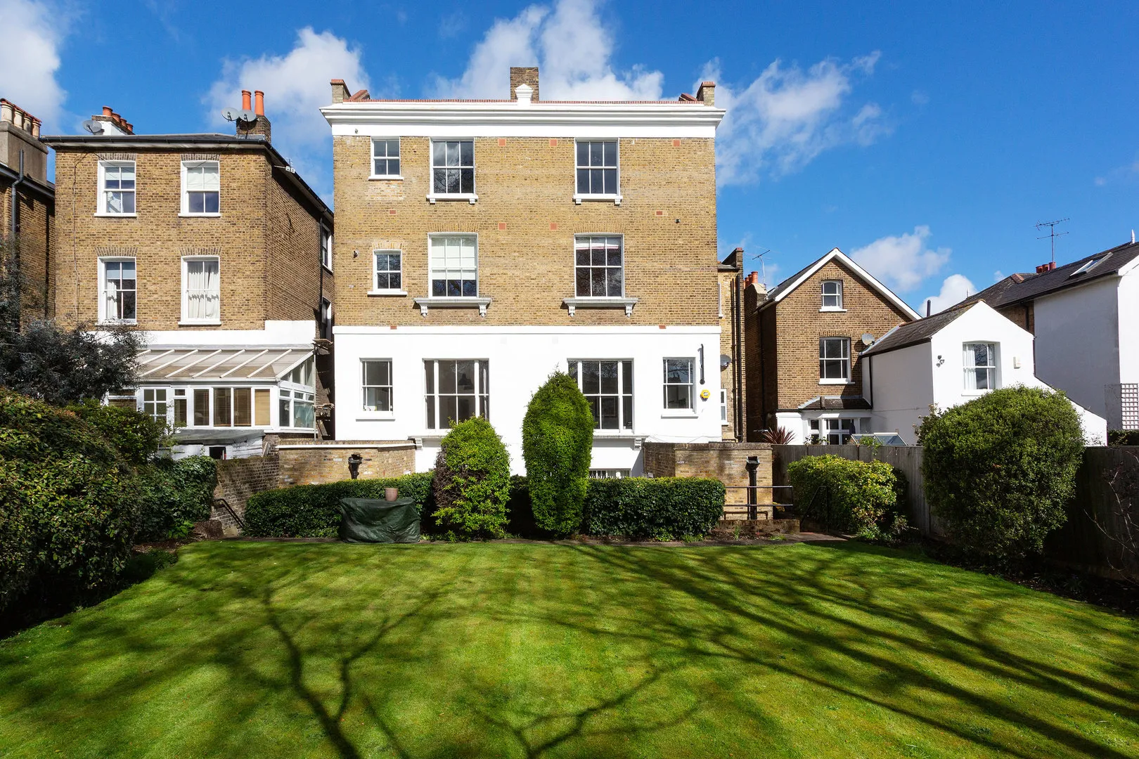 Elsynge Road, holiday home in Clapham, London