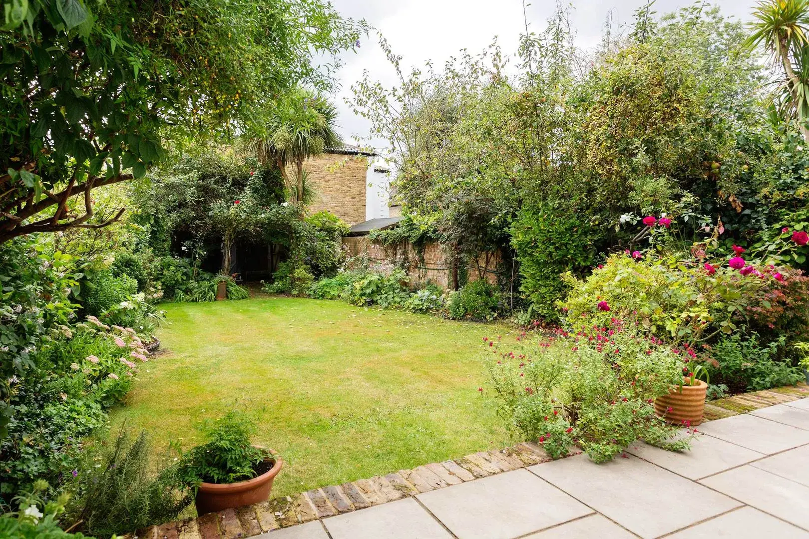 Webster Gardens, holiday home in London