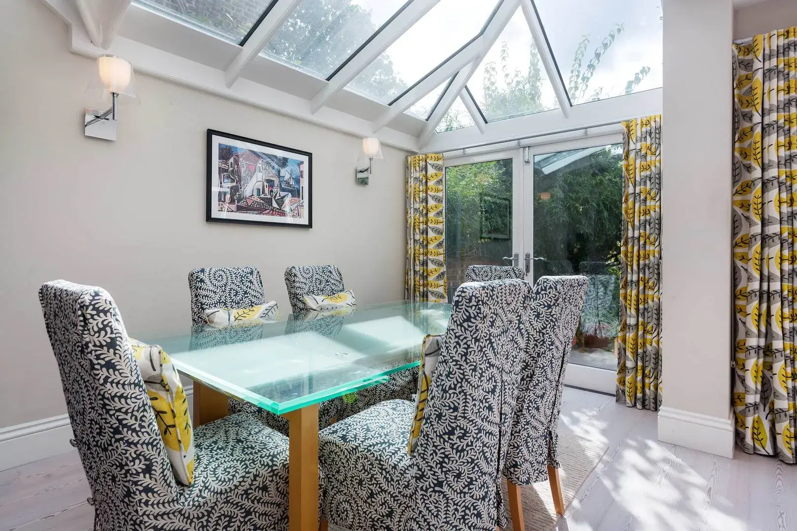 Webster Gardens, holiday home in London