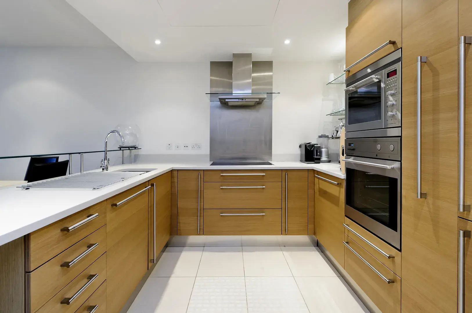 Chelsea Bridge Wharf II, holiday home in Chelsea, London