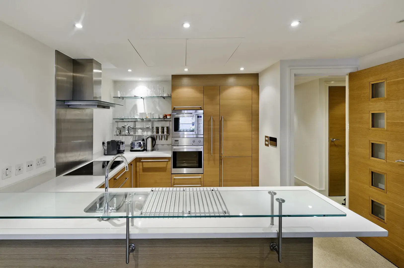 Chelsea Bridge Wharf II, holiday home in Chelsea, London