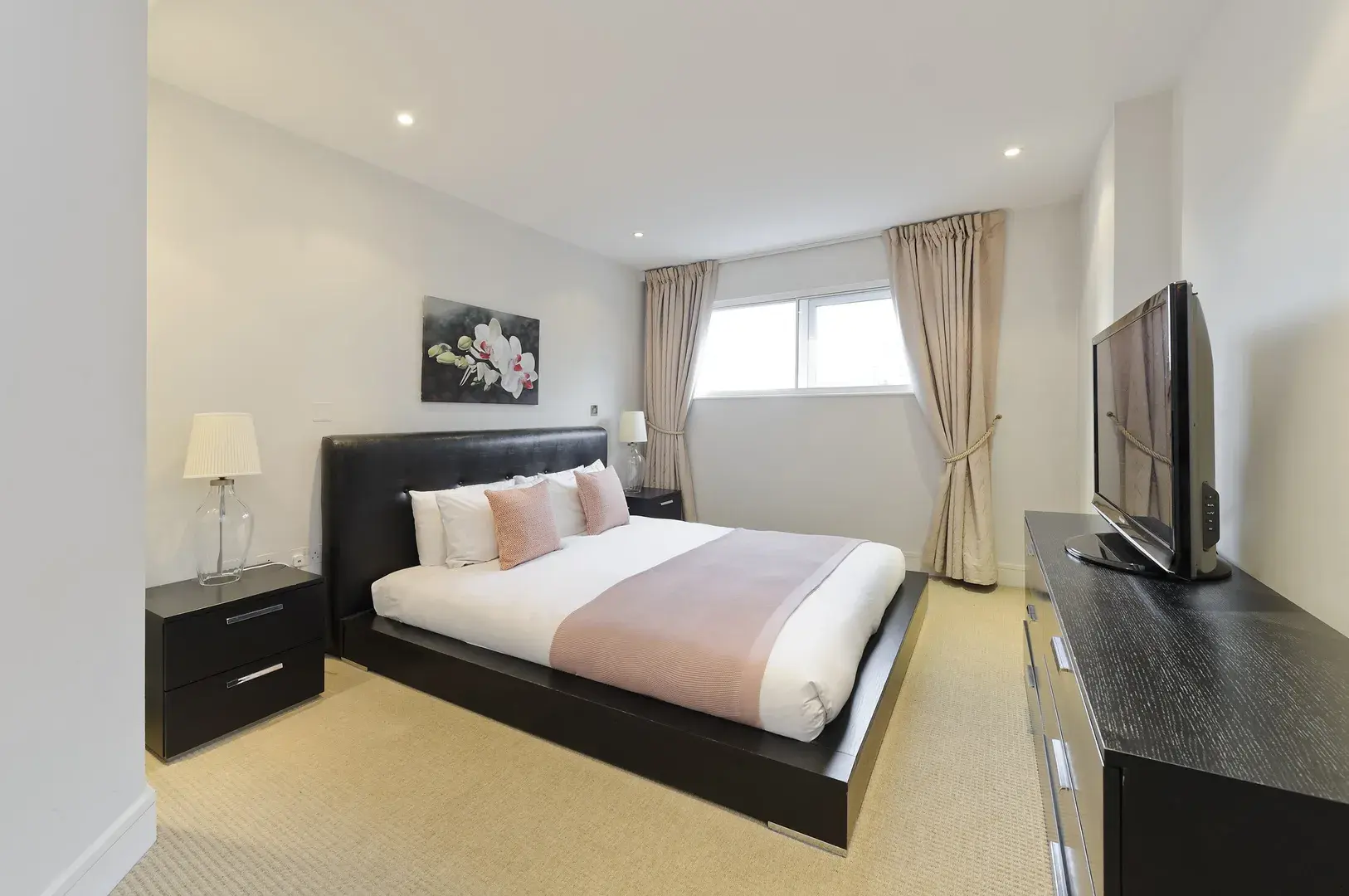 Chelsea Bridge Wharf II, holiday home in Chelsea, London