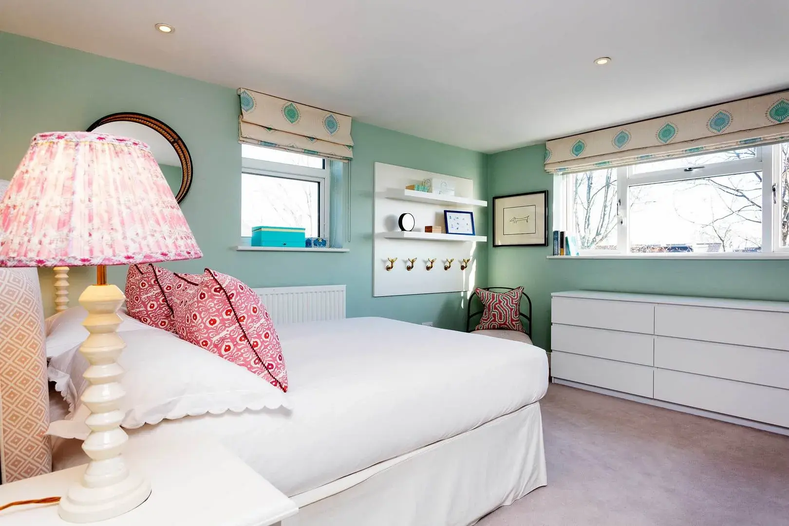 Goldsmith Avenue, holiday home in London