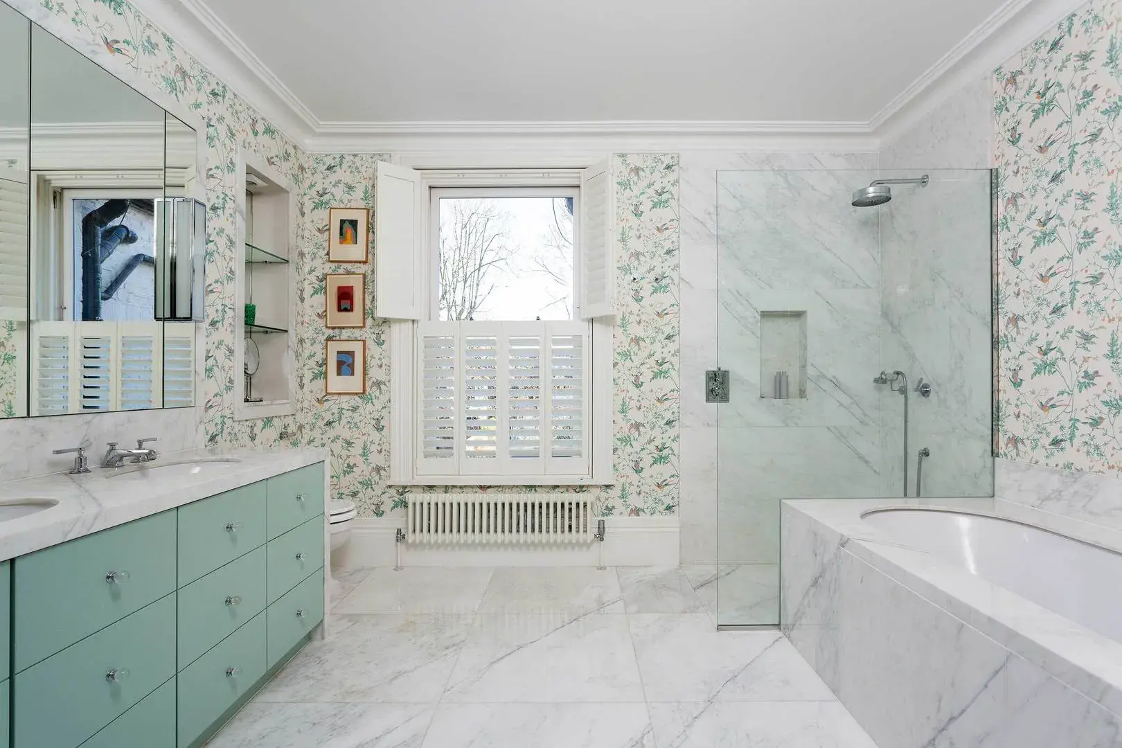 Goldsmith Avenue, holiday home in London