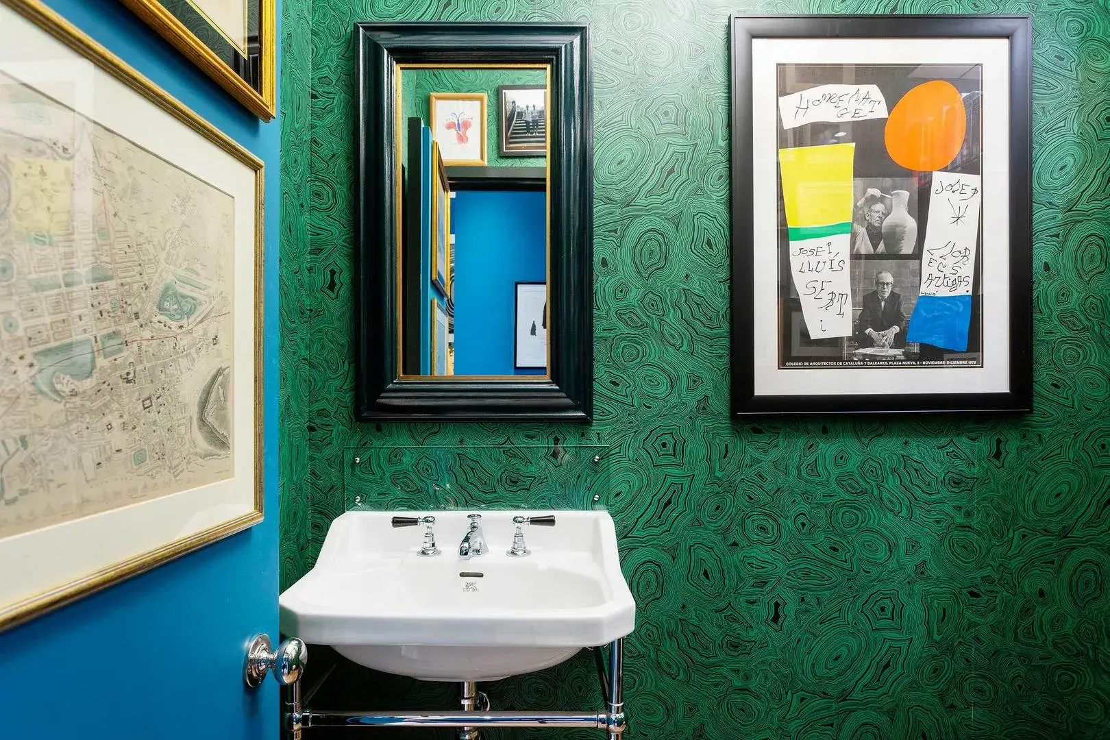 Goldsmith Avenue, holiday home in London