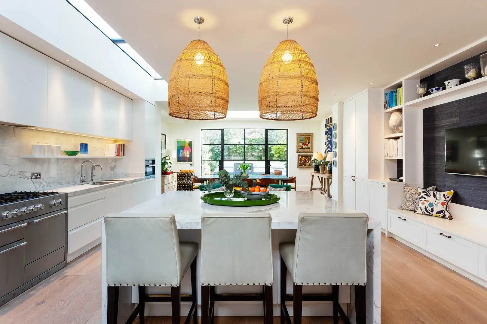 Goldsmith Avenue, holiday home in London