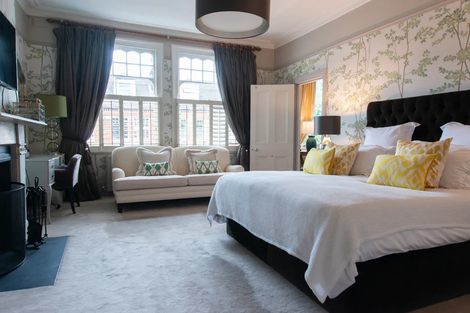 Manville Road, holiday home in London