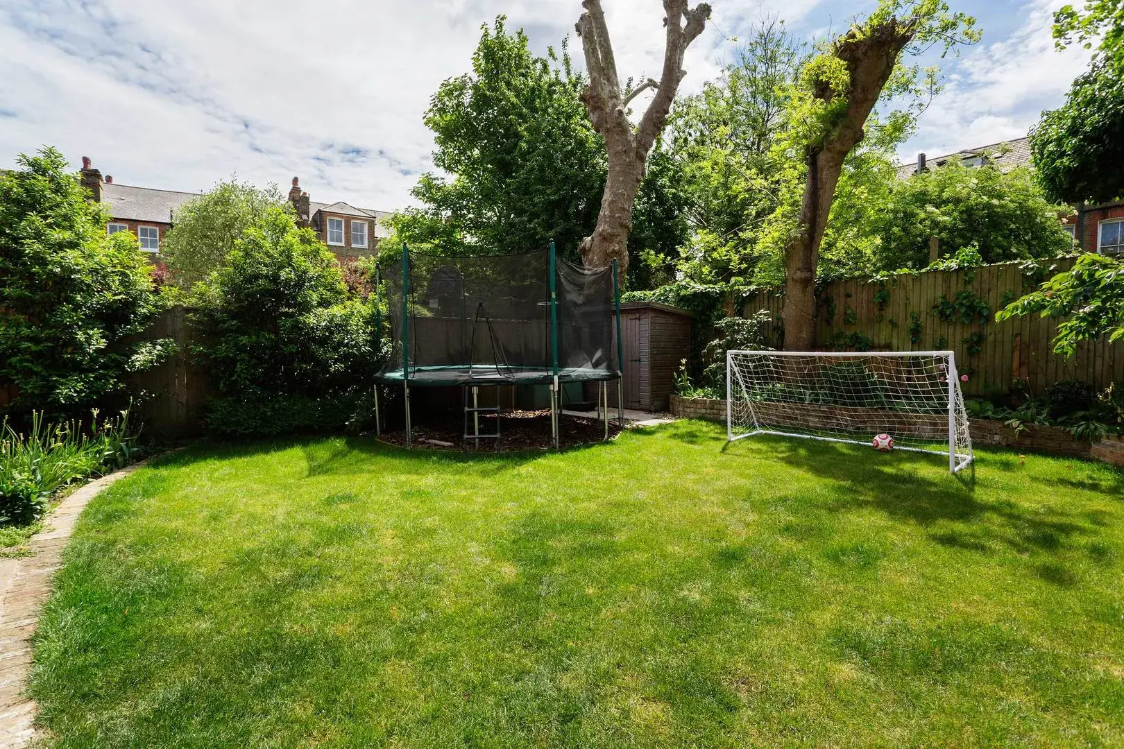 Manville Road, holiday home in London