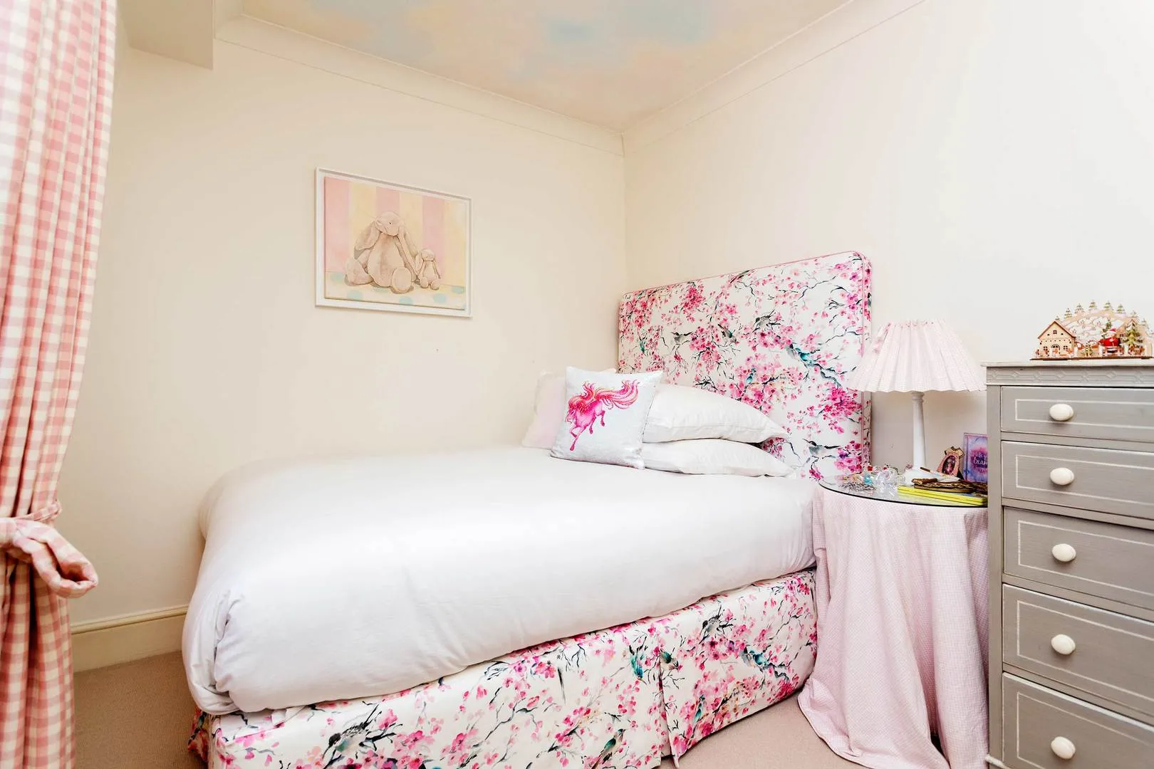 Montpelier Square, holiday home in Knightsbridge, London