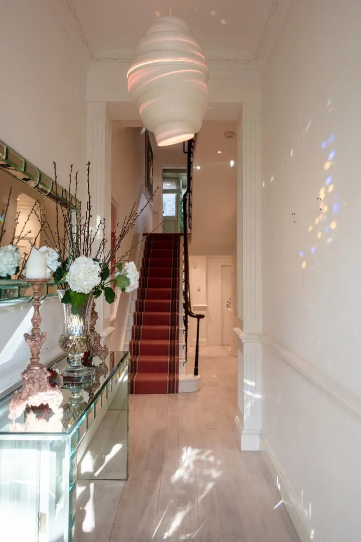 Montpelier Square, holiday home in Knightsbridge, London