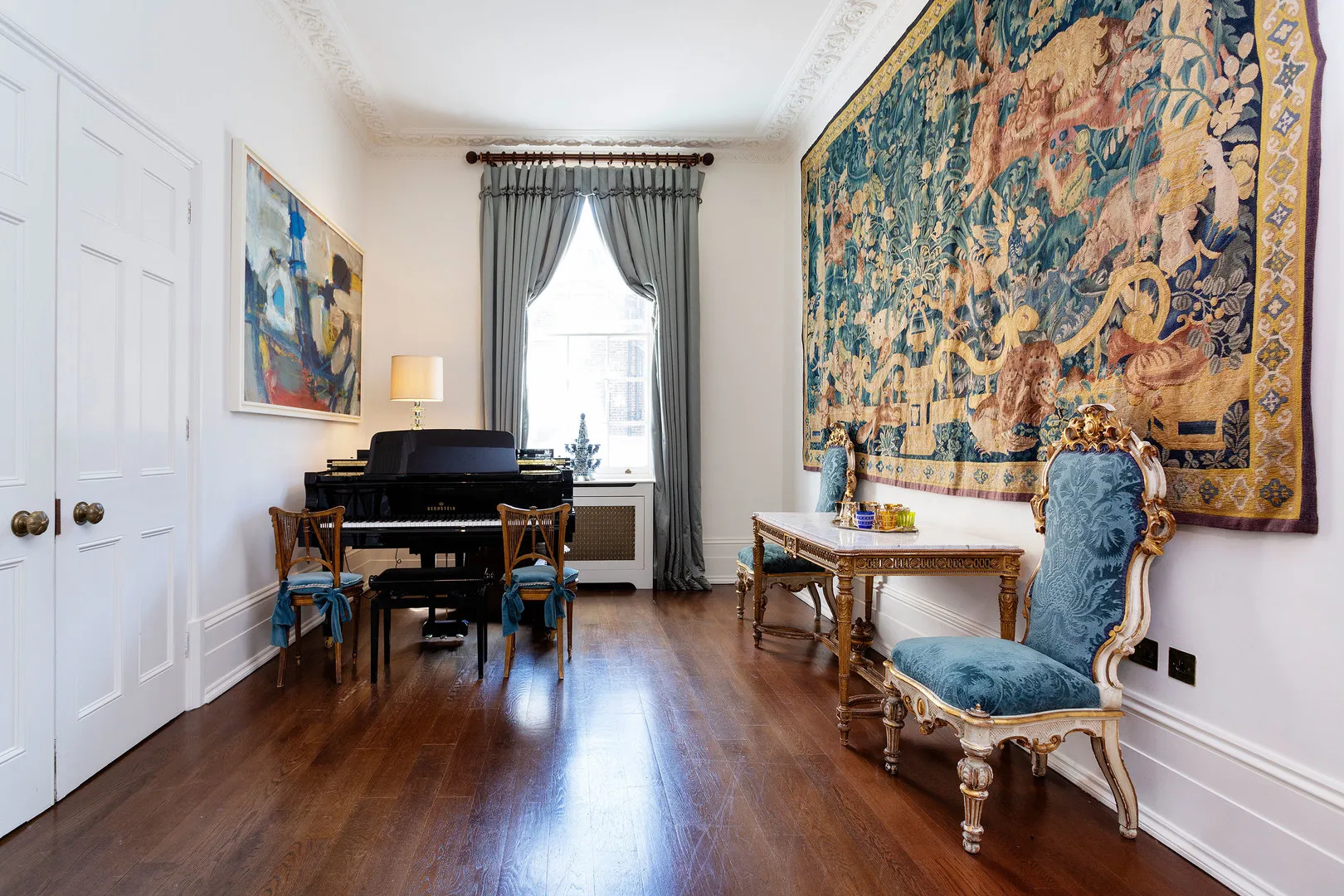 Montpelier Square, holiday home in Knightsbridge, London