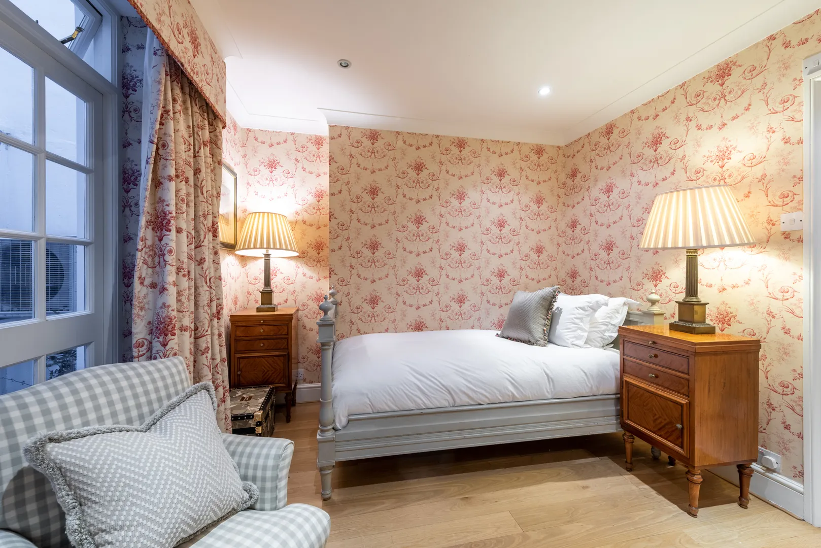 Montpelier Square, holiday home in Knightsbridge, London