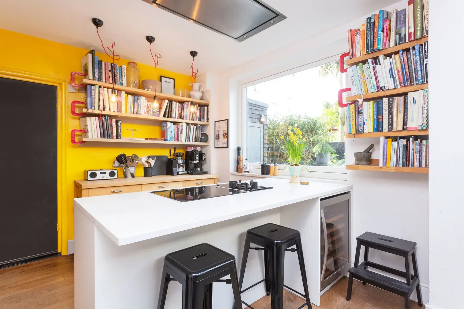 Mortlake Road, holiday home in Kew, London