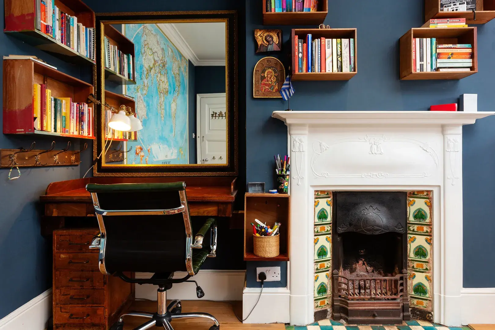 Mortlake Road, holiday home in Kew, London