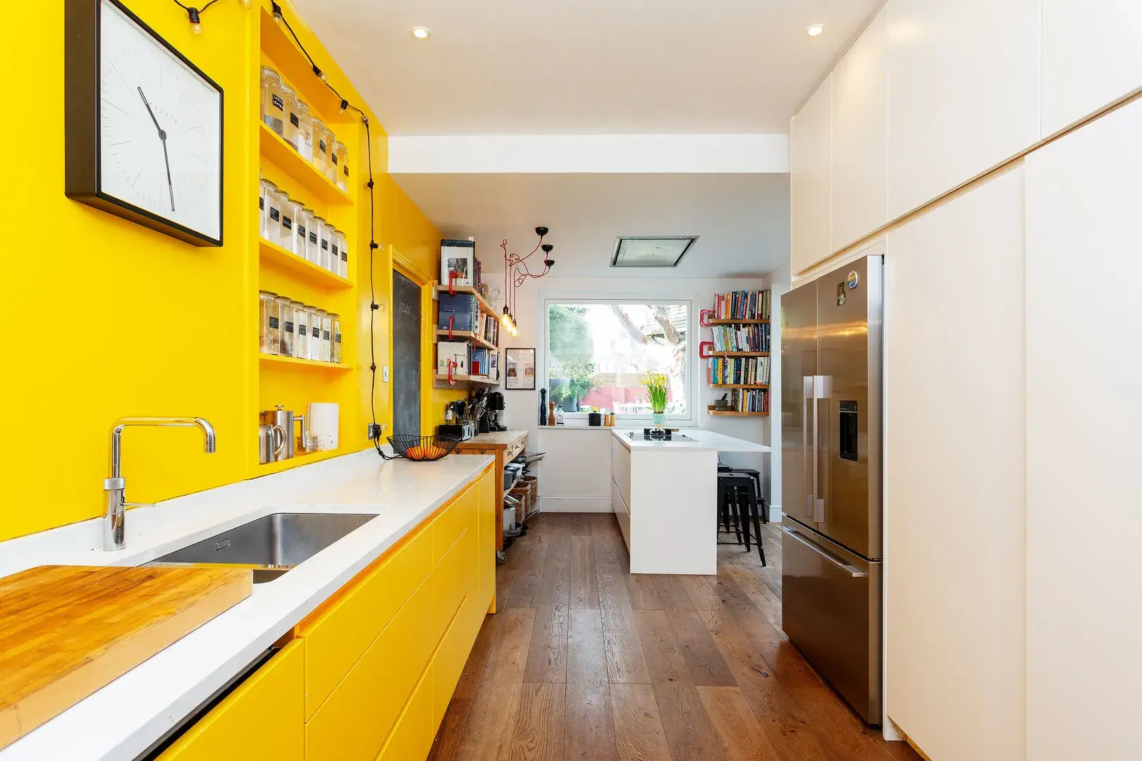 Mortlake Road, holiday home in Kew, London