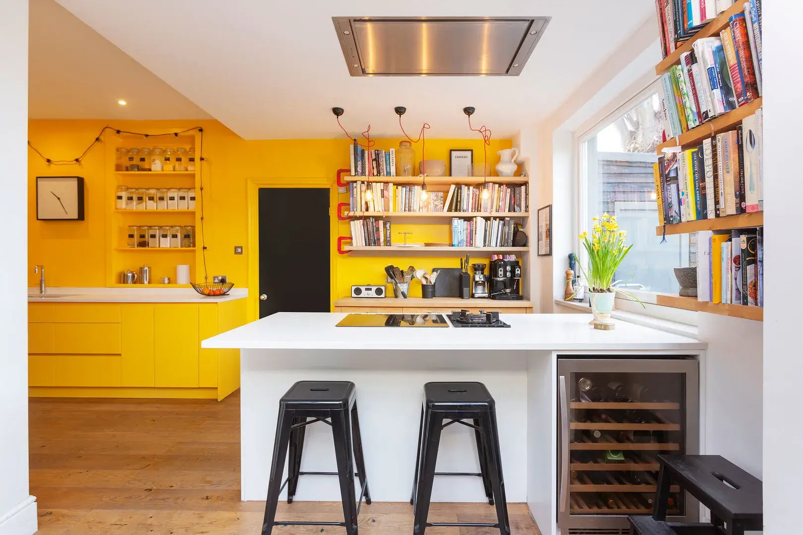 Mortlake Road, holiday home in Kew, London