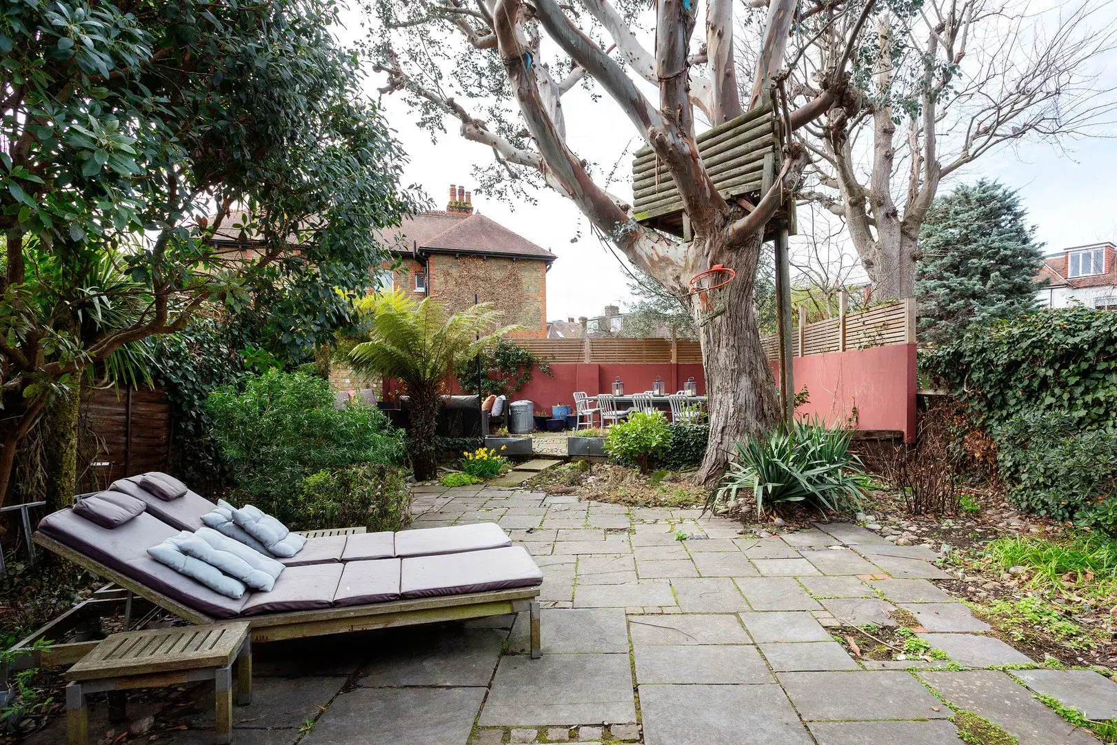 Mortlake Road, holiday home in Kew, London