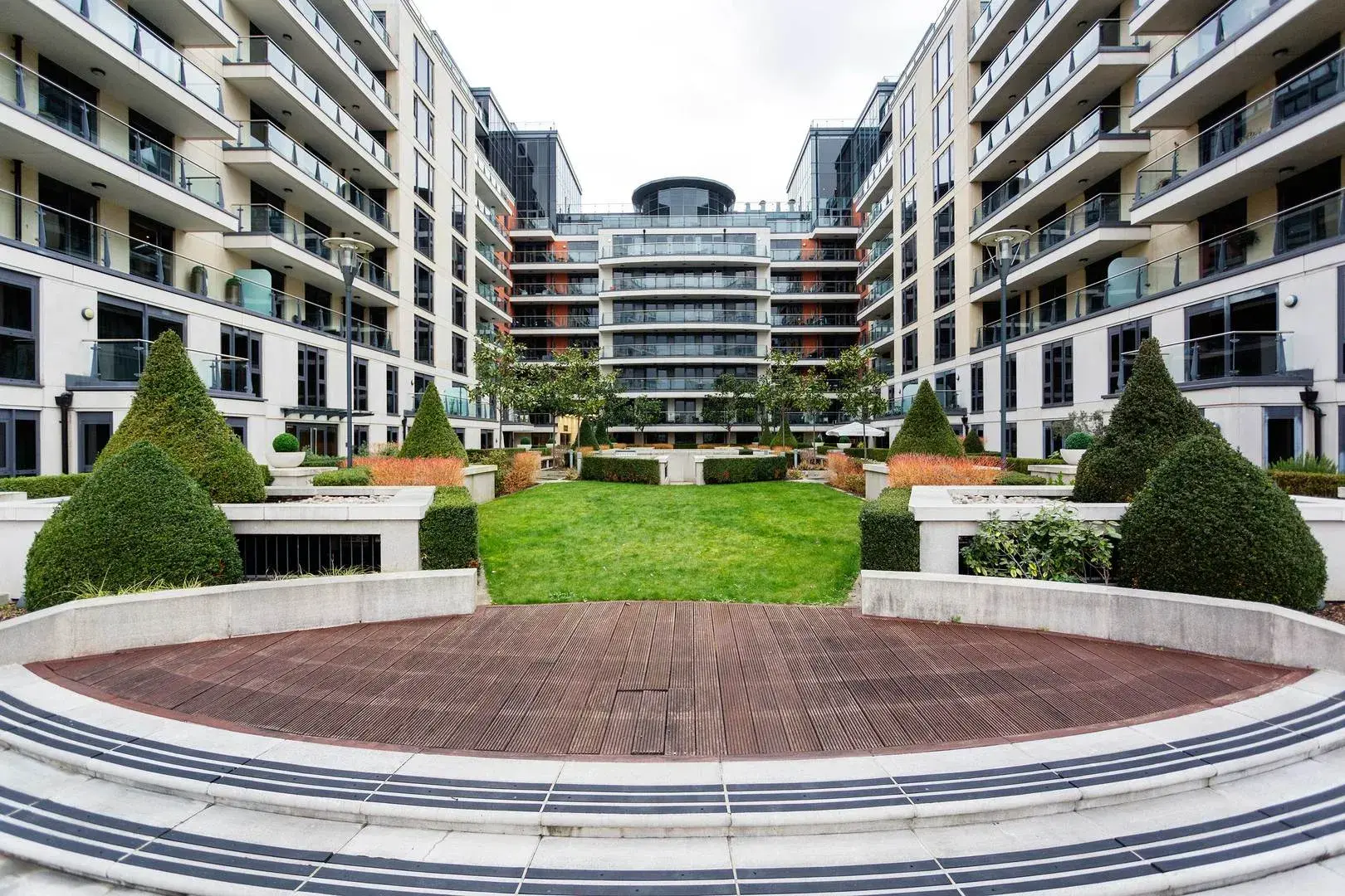Lensbury Avenue, holiday home in Fulham, London