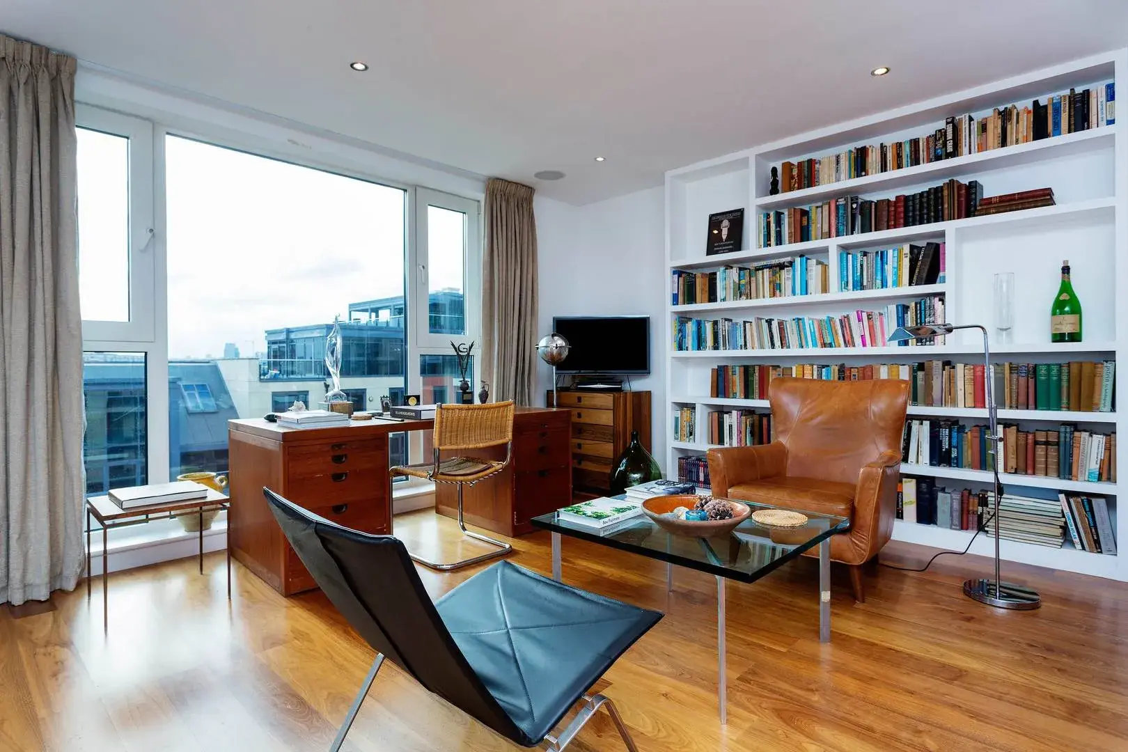 Lensbury Avenue, holiday home in Fulham, London