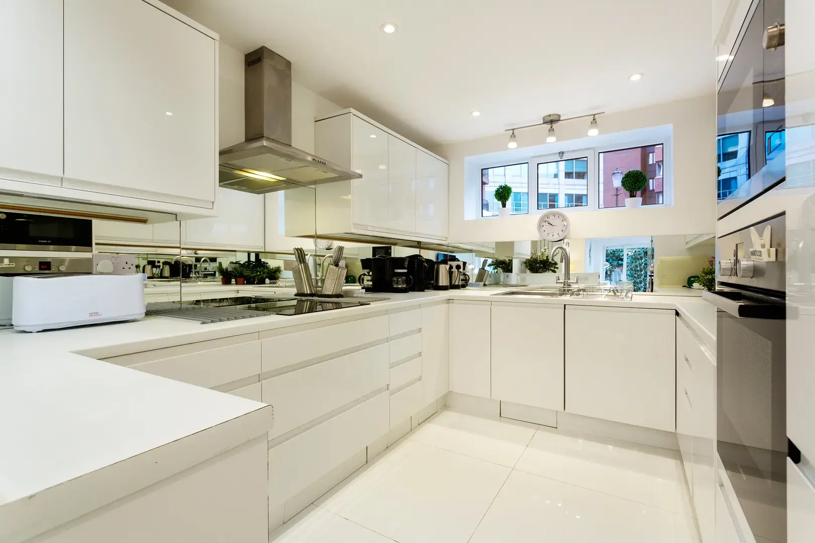 Redfield Lane, holiday home in Kensington, London