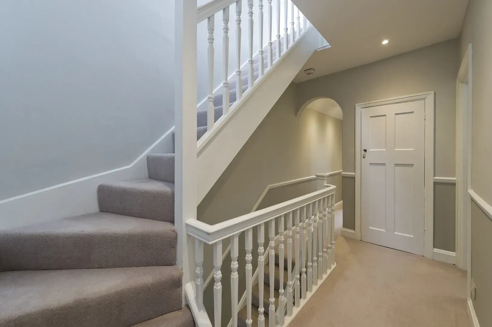 Frewin Road, holiday home in Wandsworth, London