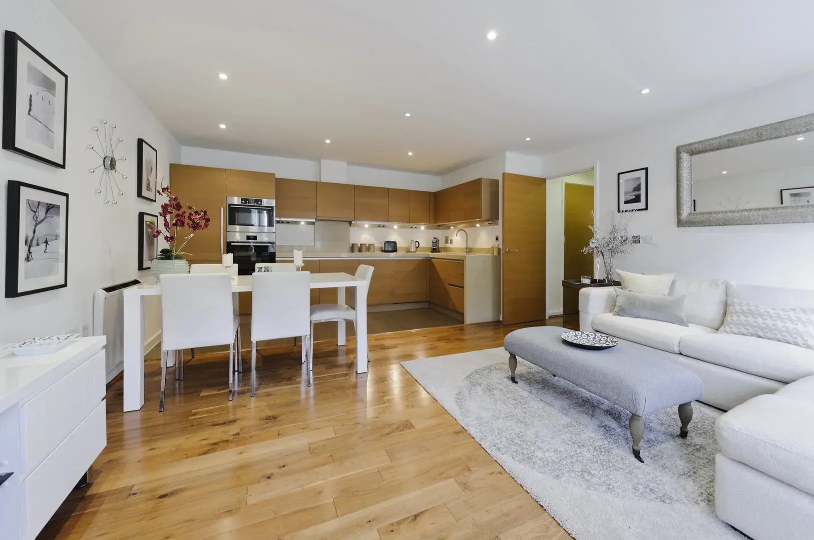 Wendle Square, holiday home in Battersea, London