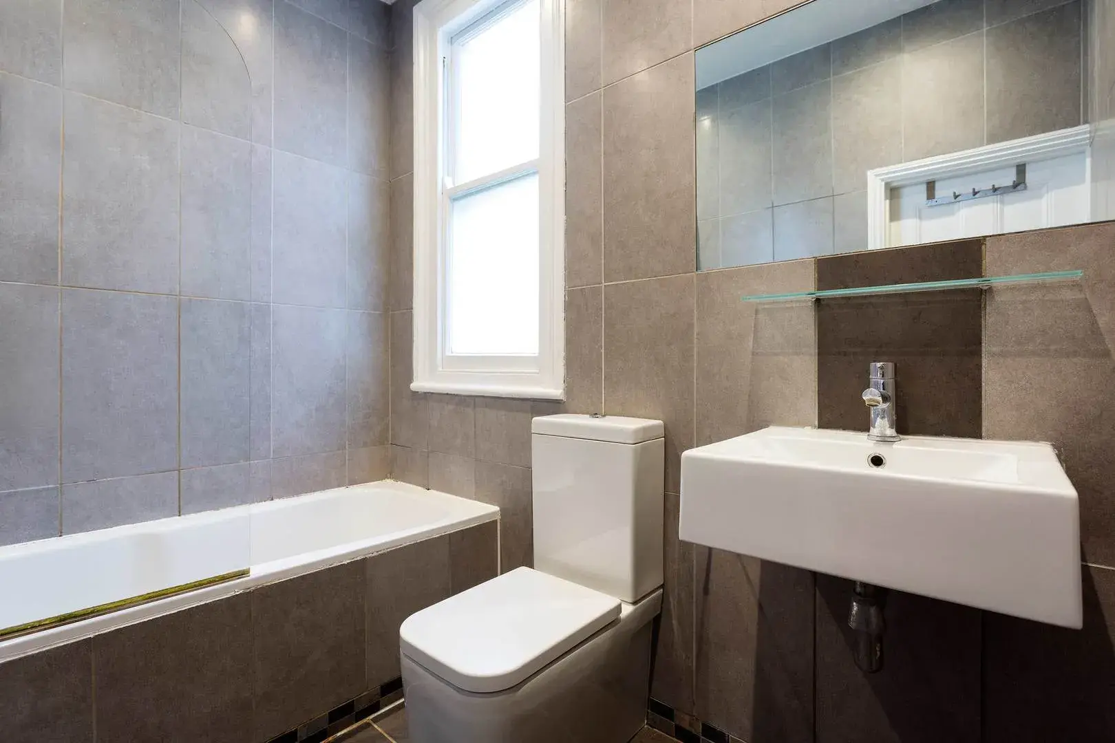 First Avenue II, holiday home in London