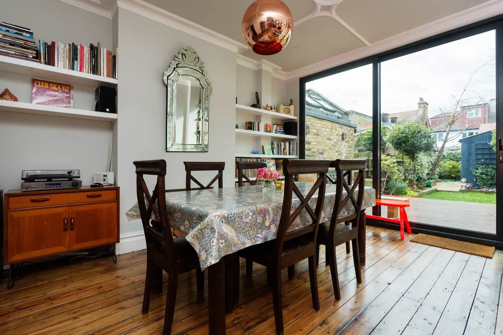 First Avenue II, holiday home in London