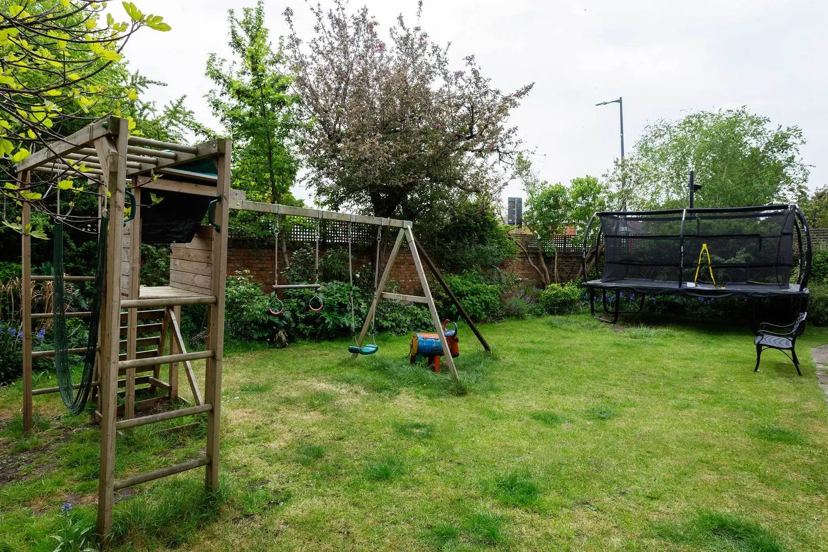 Upper Richmond Road West, holiday home in London